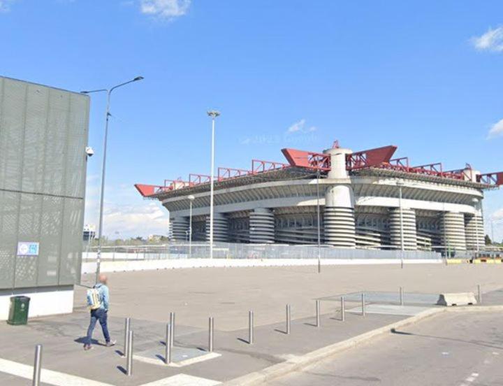 Double Room 700 Meter From The Stadium The House Of The Brave Milano Dış mekan fotoğraf